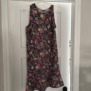 Sleeveless Floral Shift Dress in Black and Pink
